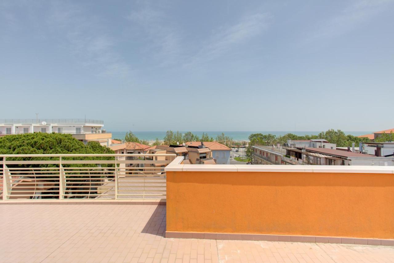 Hotel Nella Rimini Exterior photo
